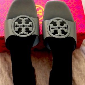 Gorgeous NIB Tory Burch Miller Slides